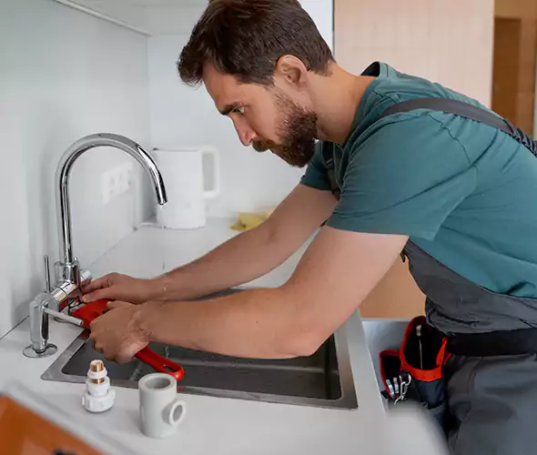 Professional Faucet Replacement Specialist in Bloomington, CA: Schedule Affordable Faucet Replacement Services with Us