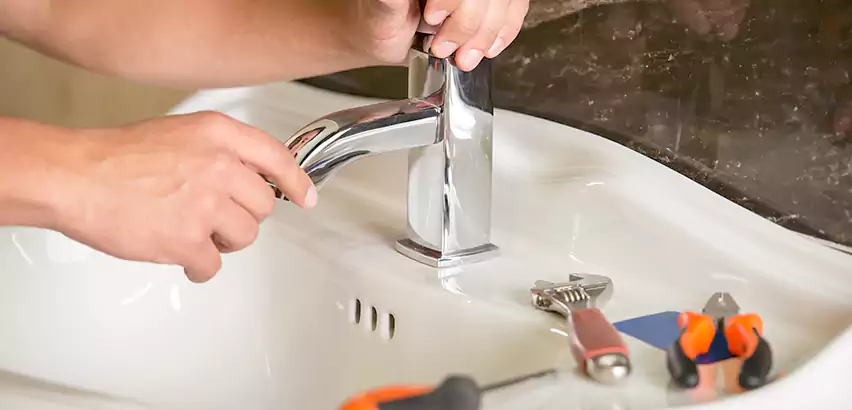 Bathtub Faucet Replacement in Bloomington
